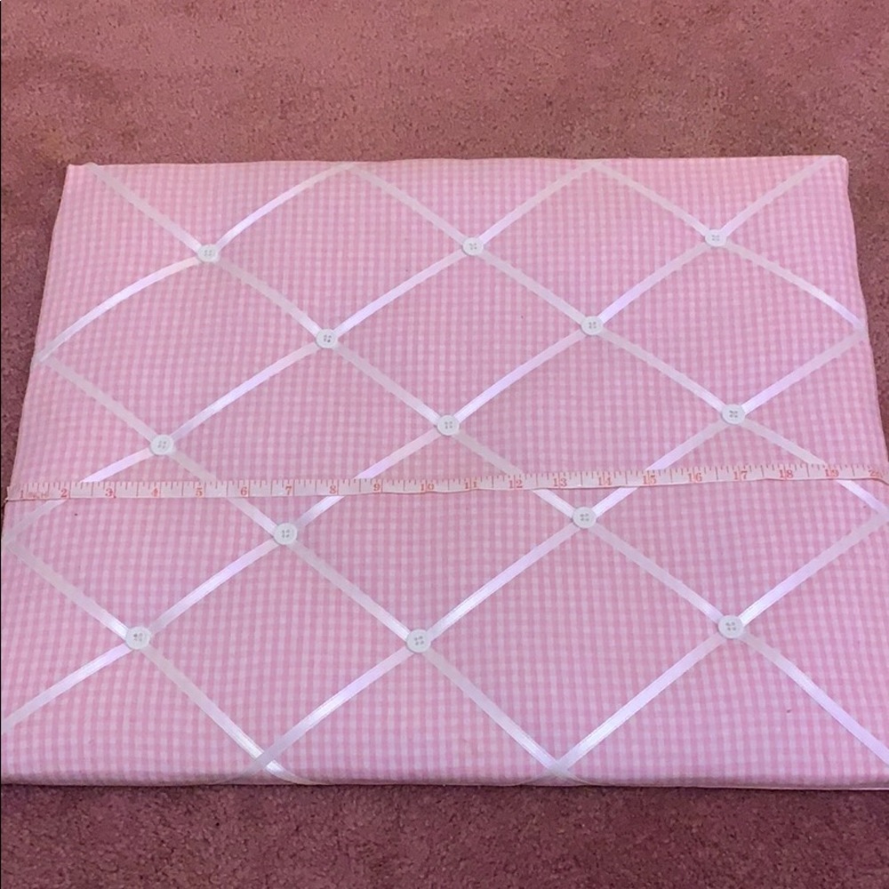 Pink Checkered Photo Board - Picture 5 of 6